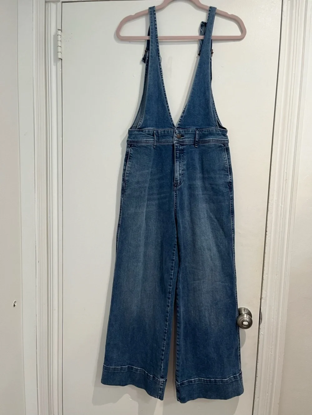 Free People Blue Denim Cropped Wide Leg Overalls  Sz. 8 - Picture 2 of 9
